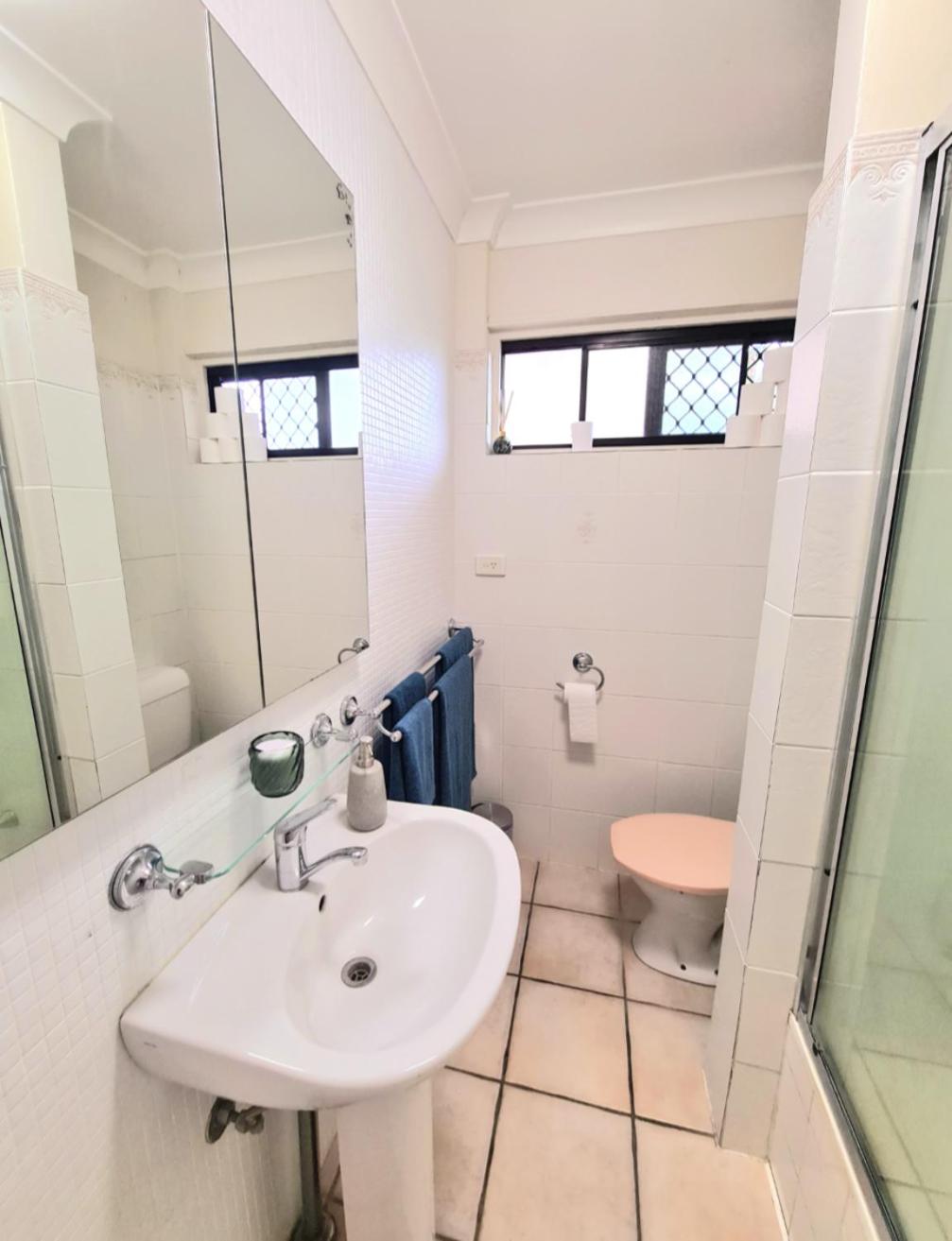 Charming 2bd apt near UQ & ferry