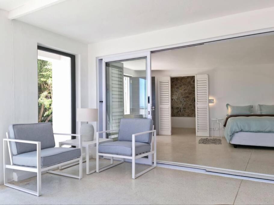 'Kaya Moya' - Luxury Suite for 2 with Ocean Views view 2