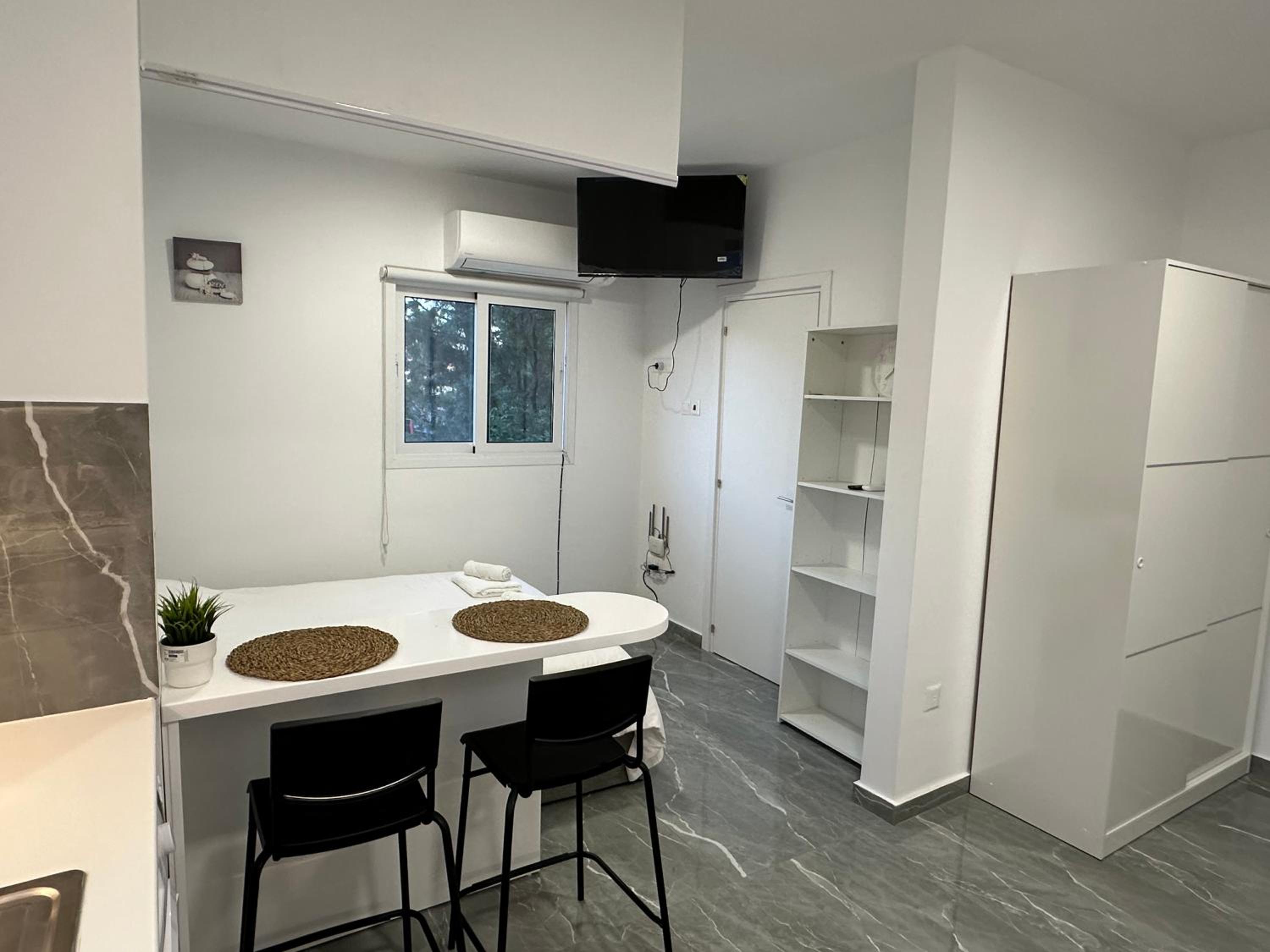 Appartments 750m from beach, tourist area