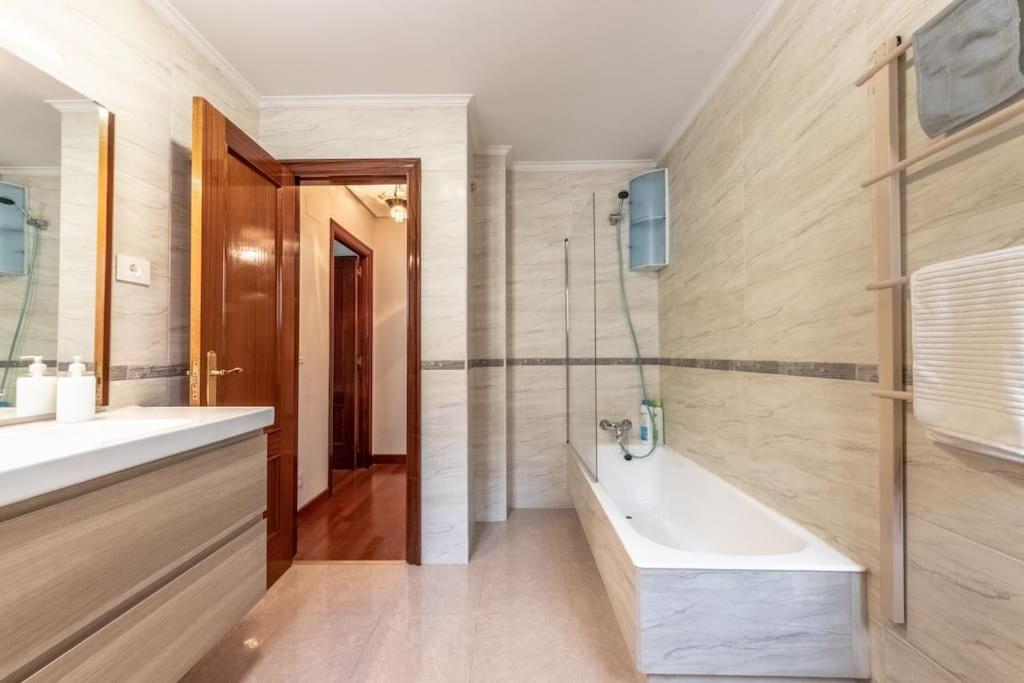 Acogedor piso en Santurtzi .Parking privado