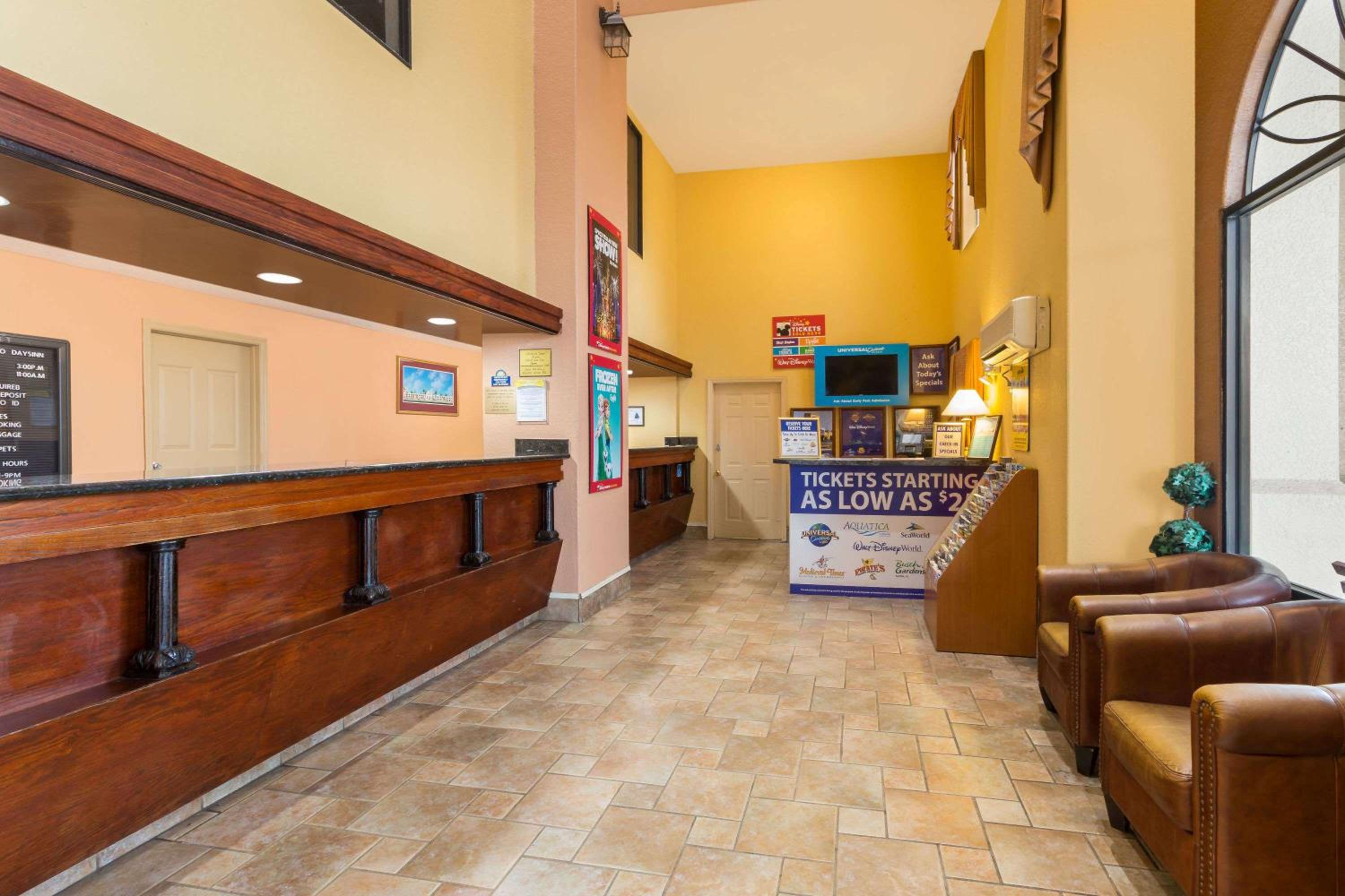Howard Johnson by Wyndham Orlando-International Drive