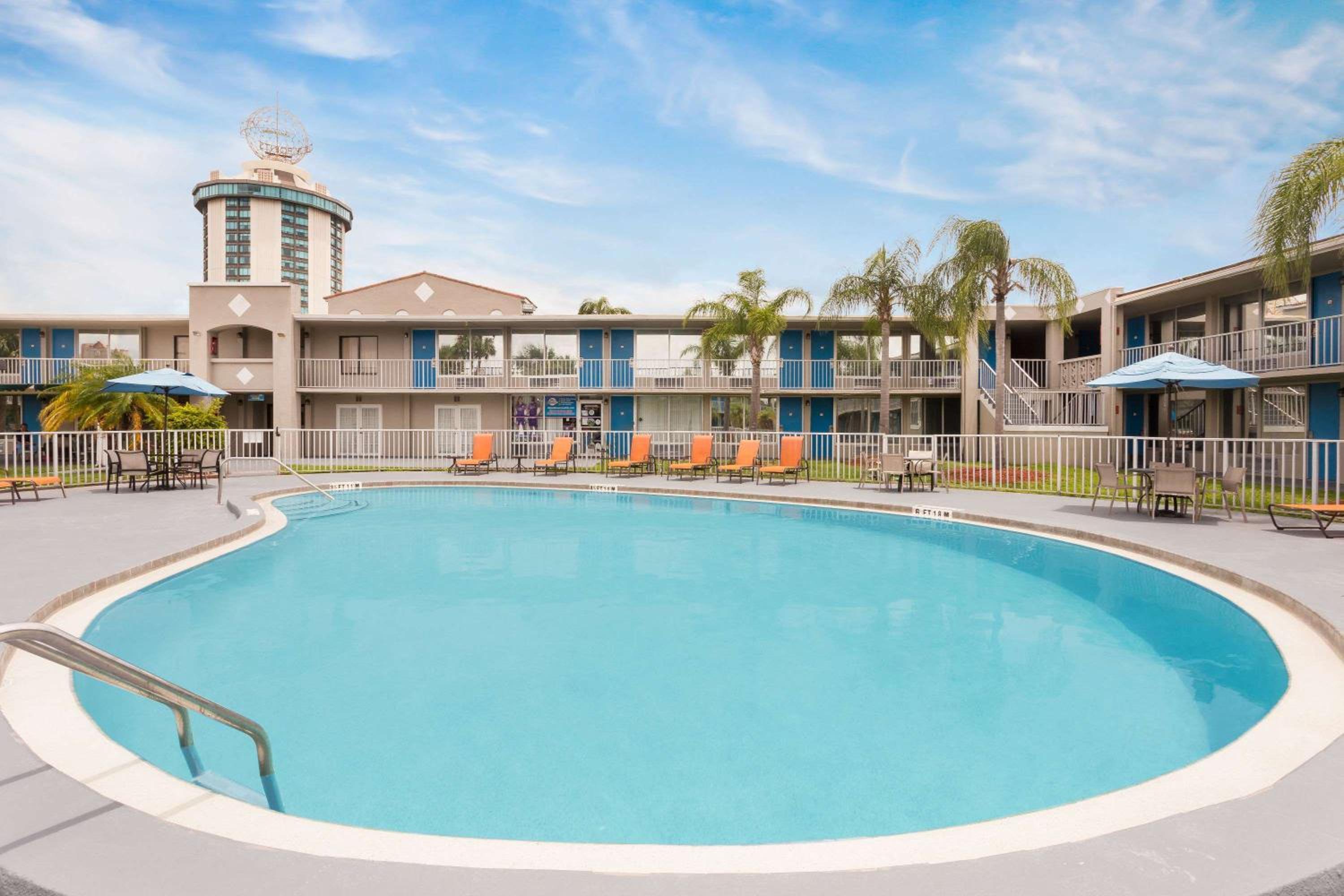 Howard Johnson by Wyndham Orlando-International Drive