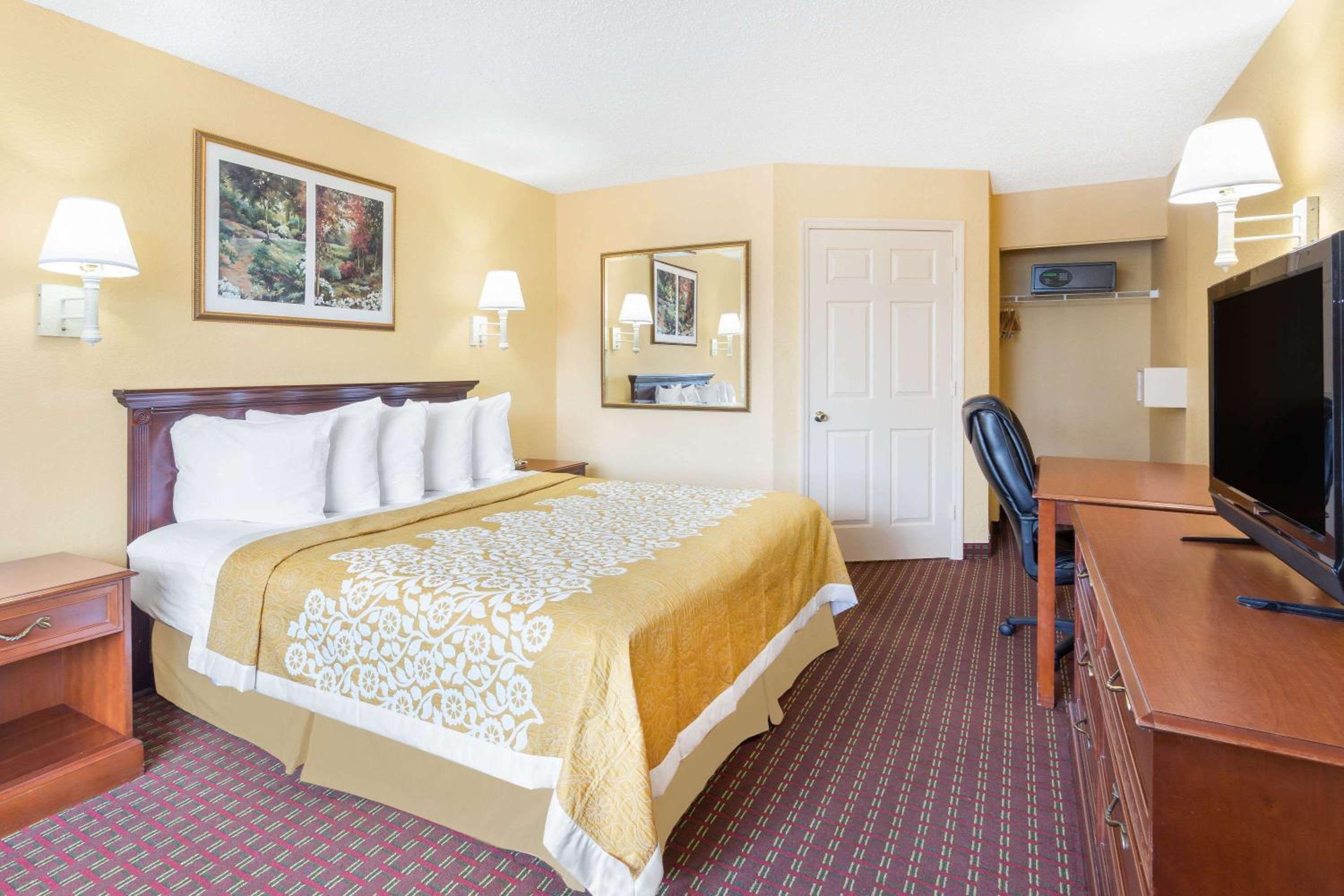 Howard Johnson by Wyndham Orlando-International Drive
