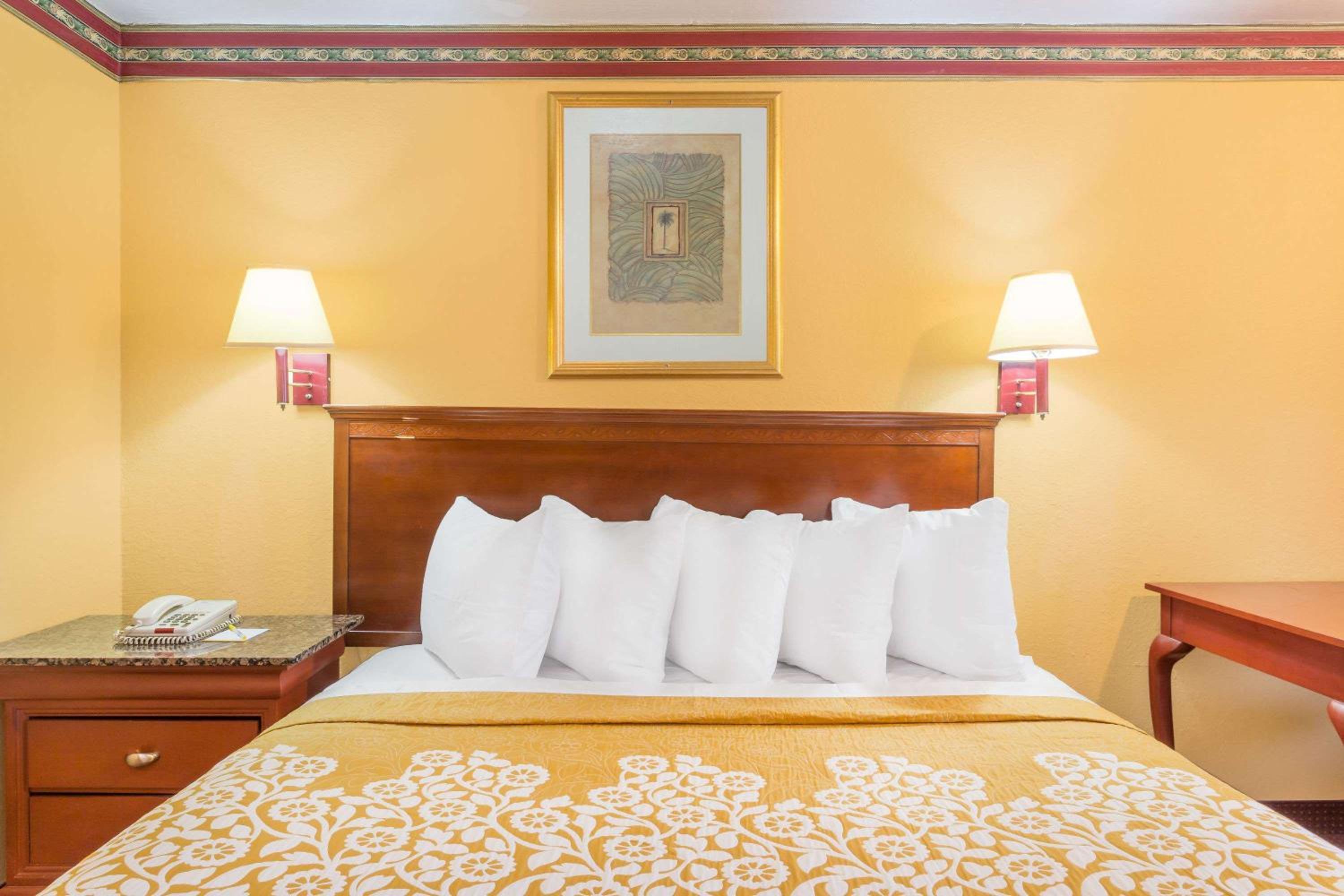 Howard Johnson by Wyndham Orlando-International Drive