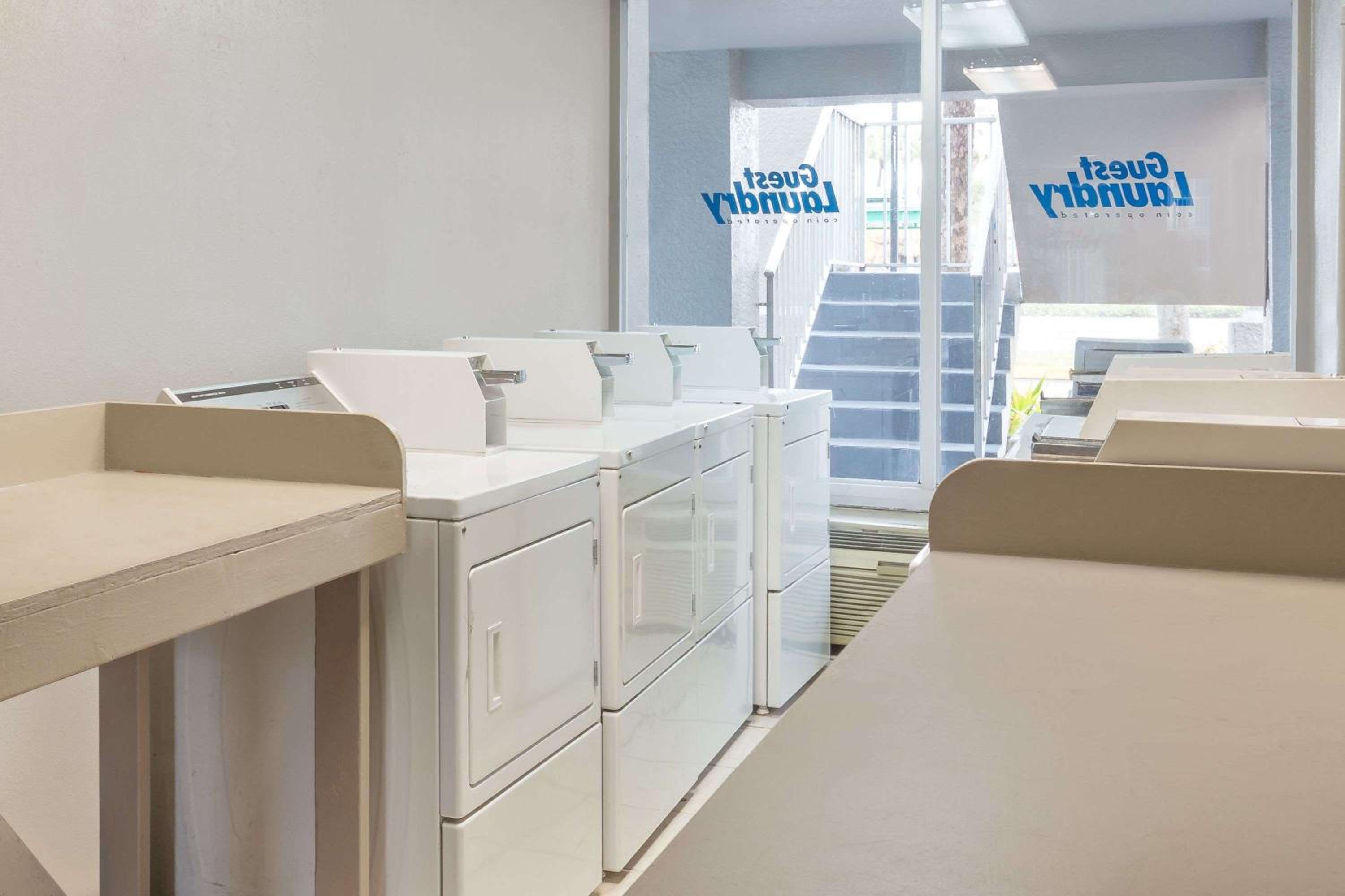 Howard Johnson by Wyndham Orlando-International Drive