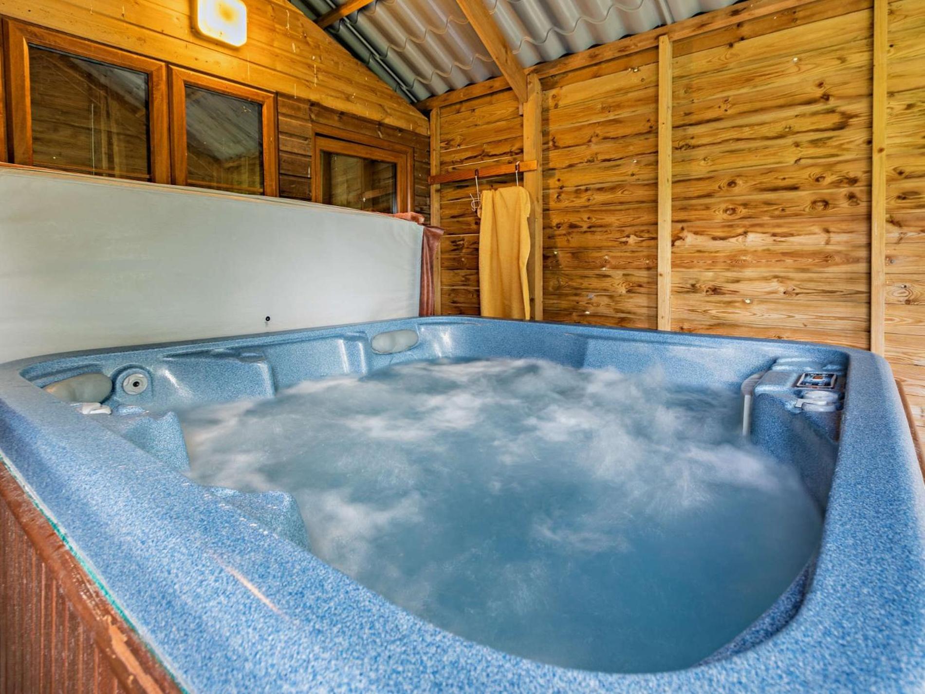 4 Bed in Holsworthy oc-lamer