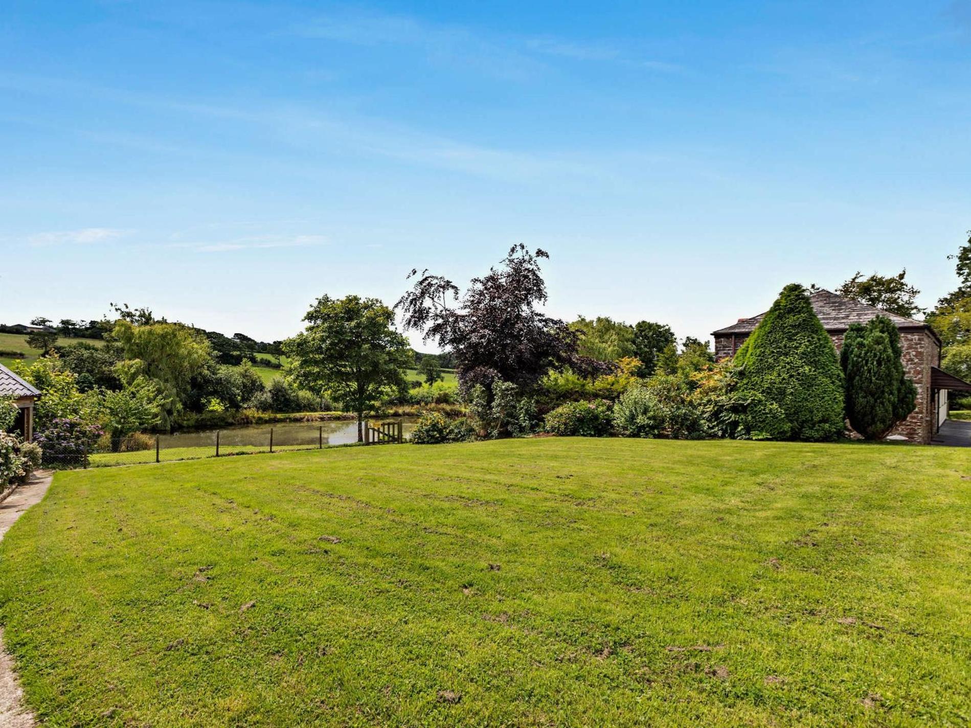 4 Bed in Holsworthy oc-lamer