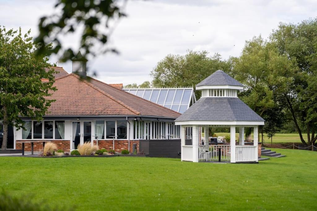Kingfisher House