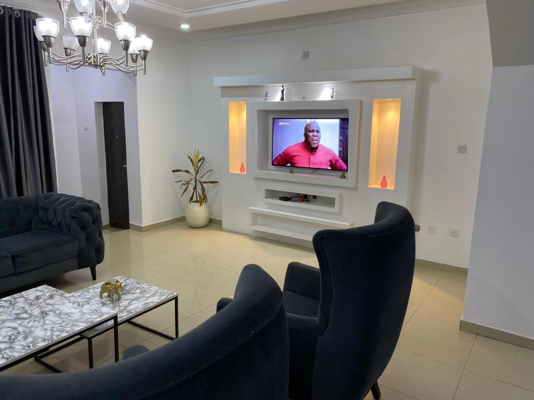 Sleek Haven view 2