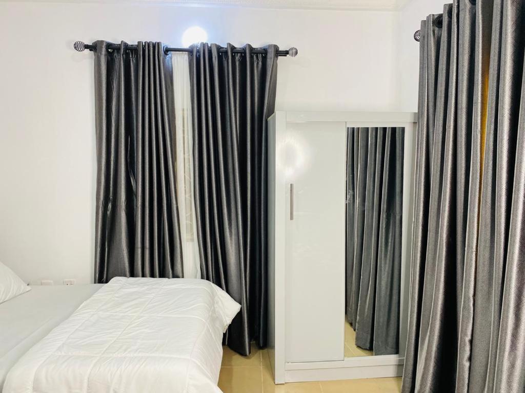 Sleek Haven view 4