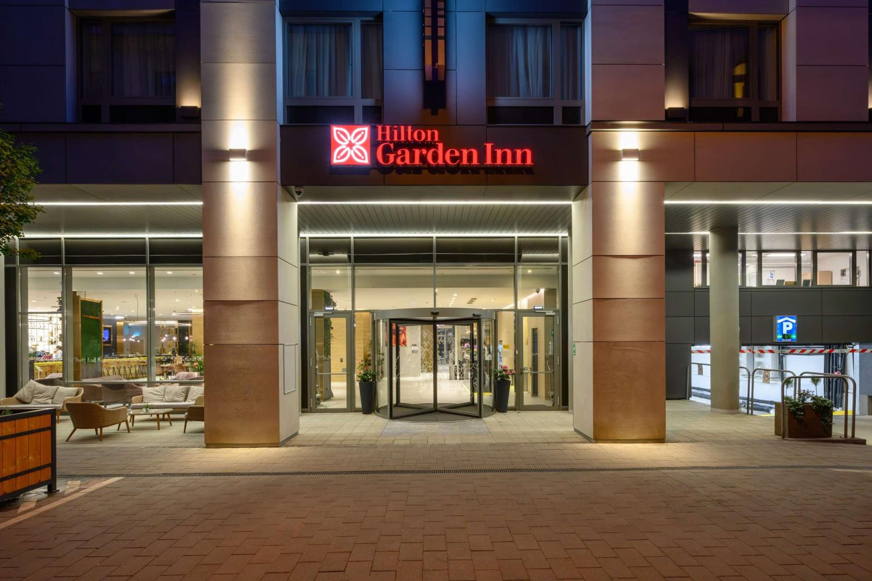 Hotel Hilton Garden Inn Budapest City Centre - Image 1