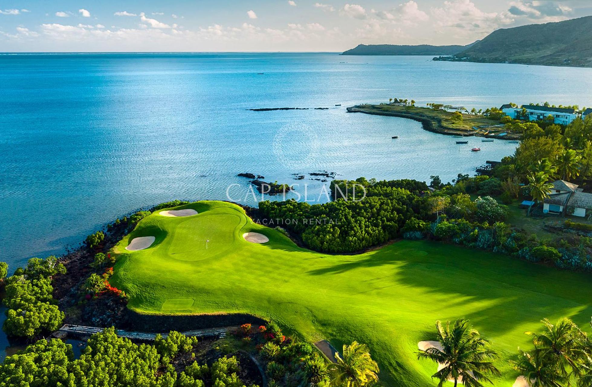 Villa de Prestige avec Cinéma et Discothèque Privés dans un Domaine Golfique photo 2