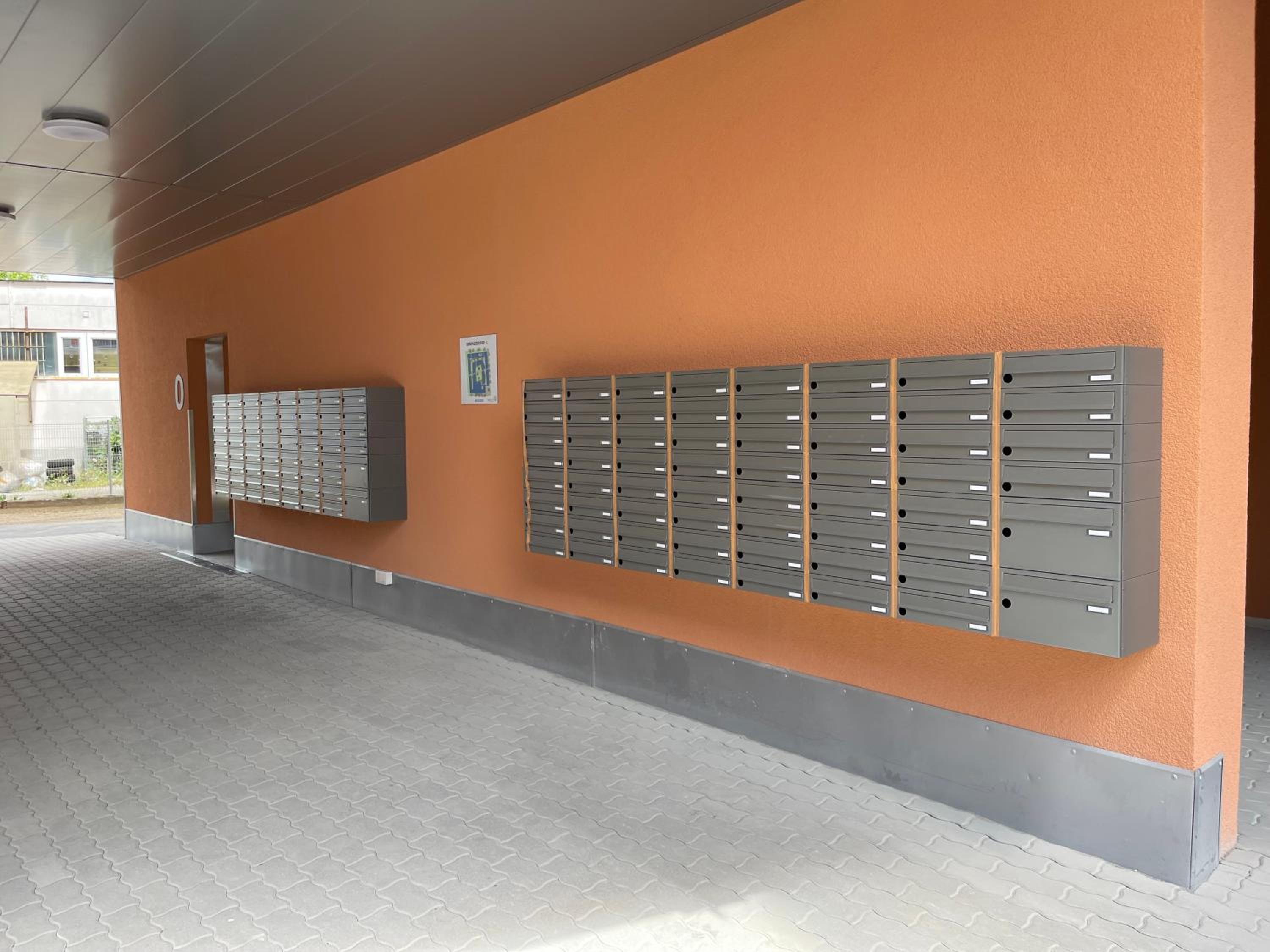 Luxusapartment mit 40 qm Terrasse, E-Parkplatz und Parkplatz