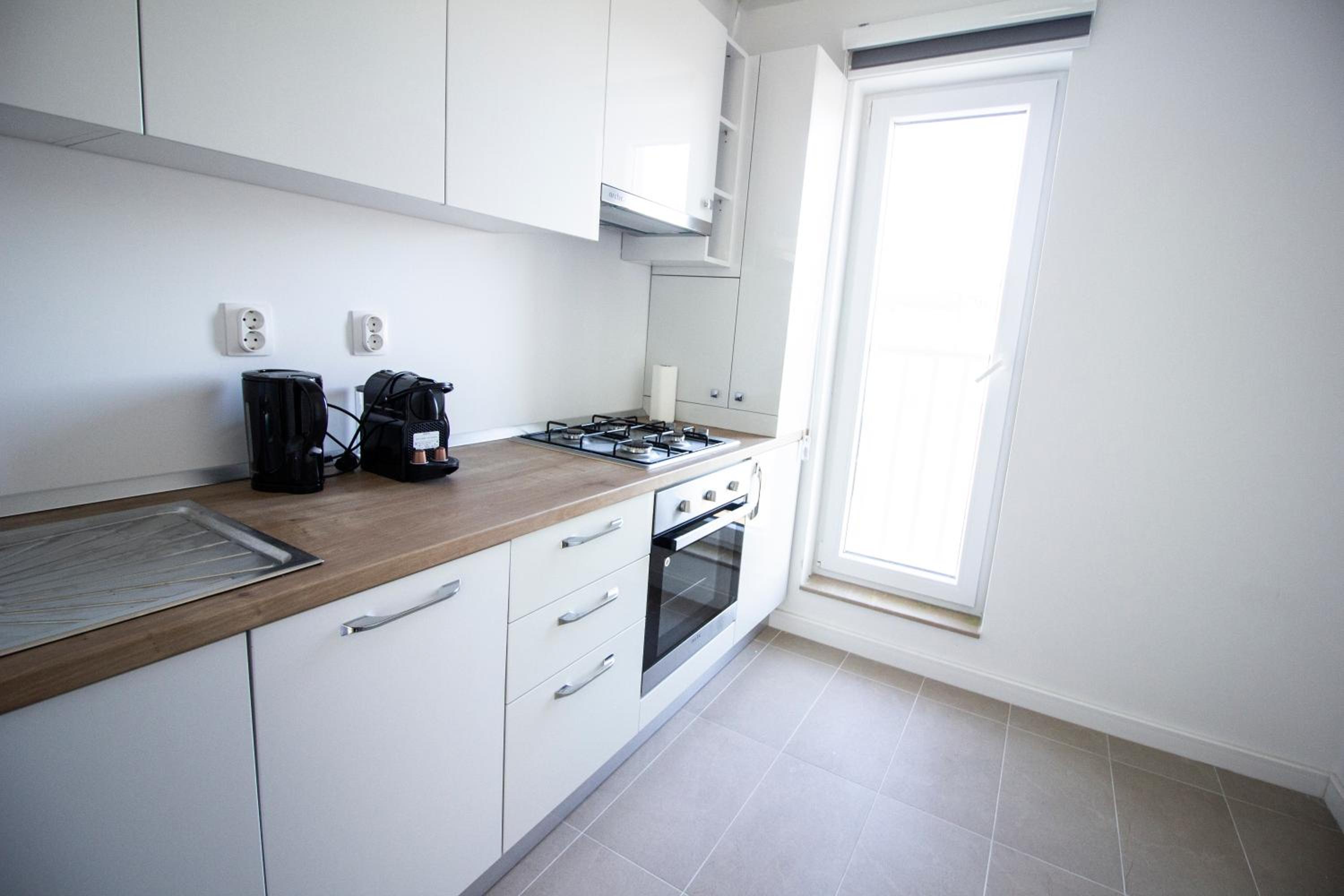 2 Rooms B 402 StayInn by Cosmopolis view 3