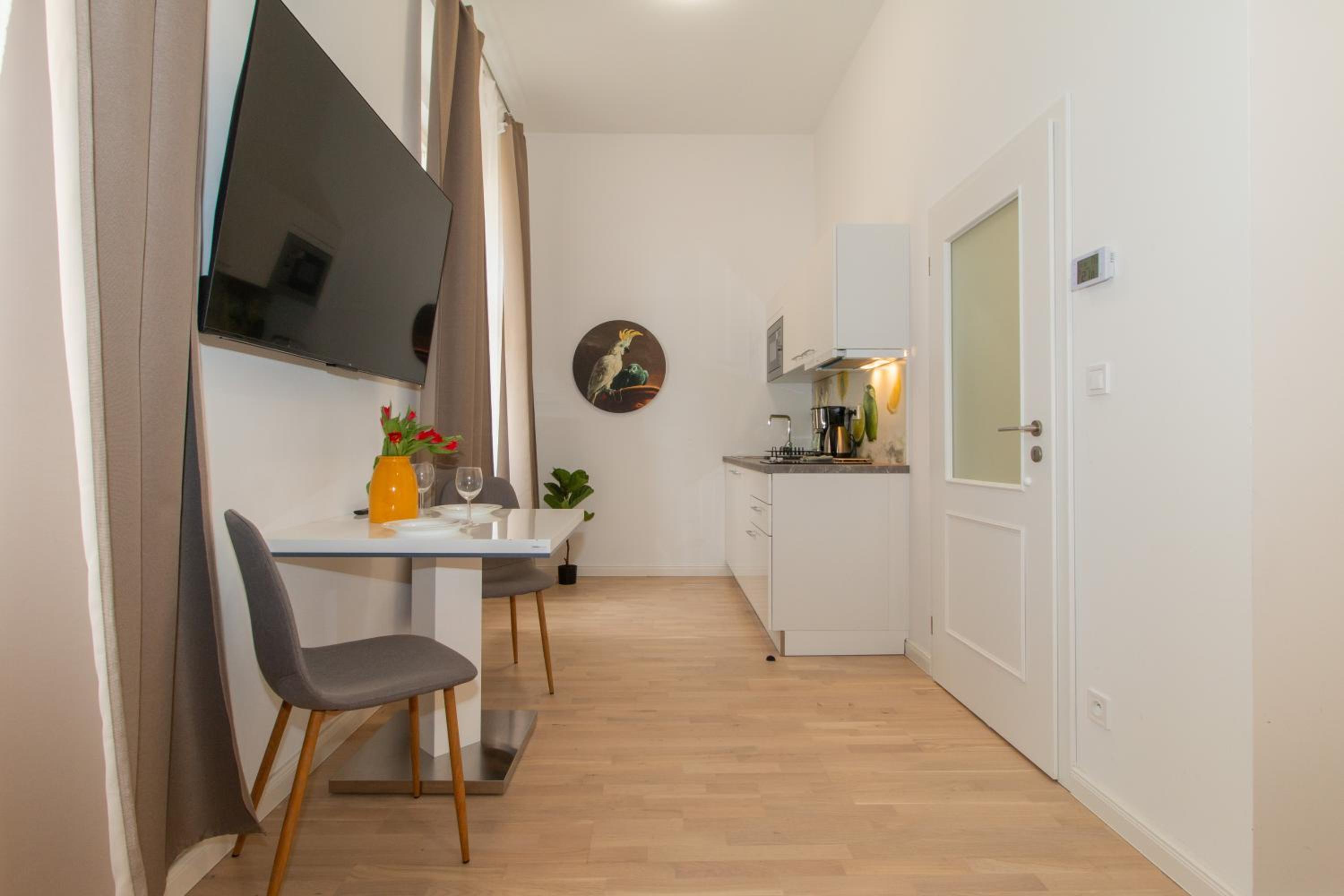 Washingtonova CR apartments