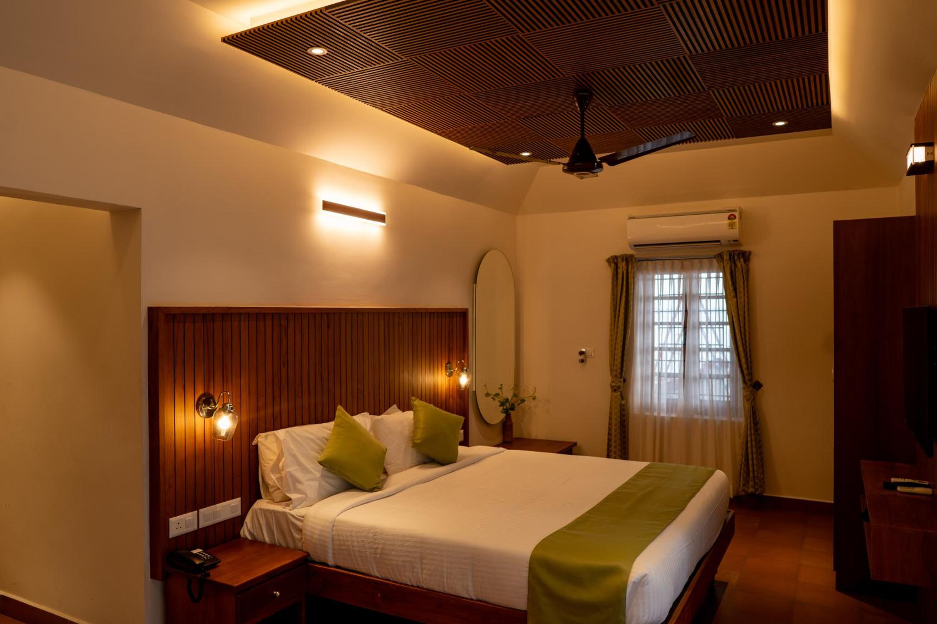 KTDC Kumarakom Gateway Resort view 2