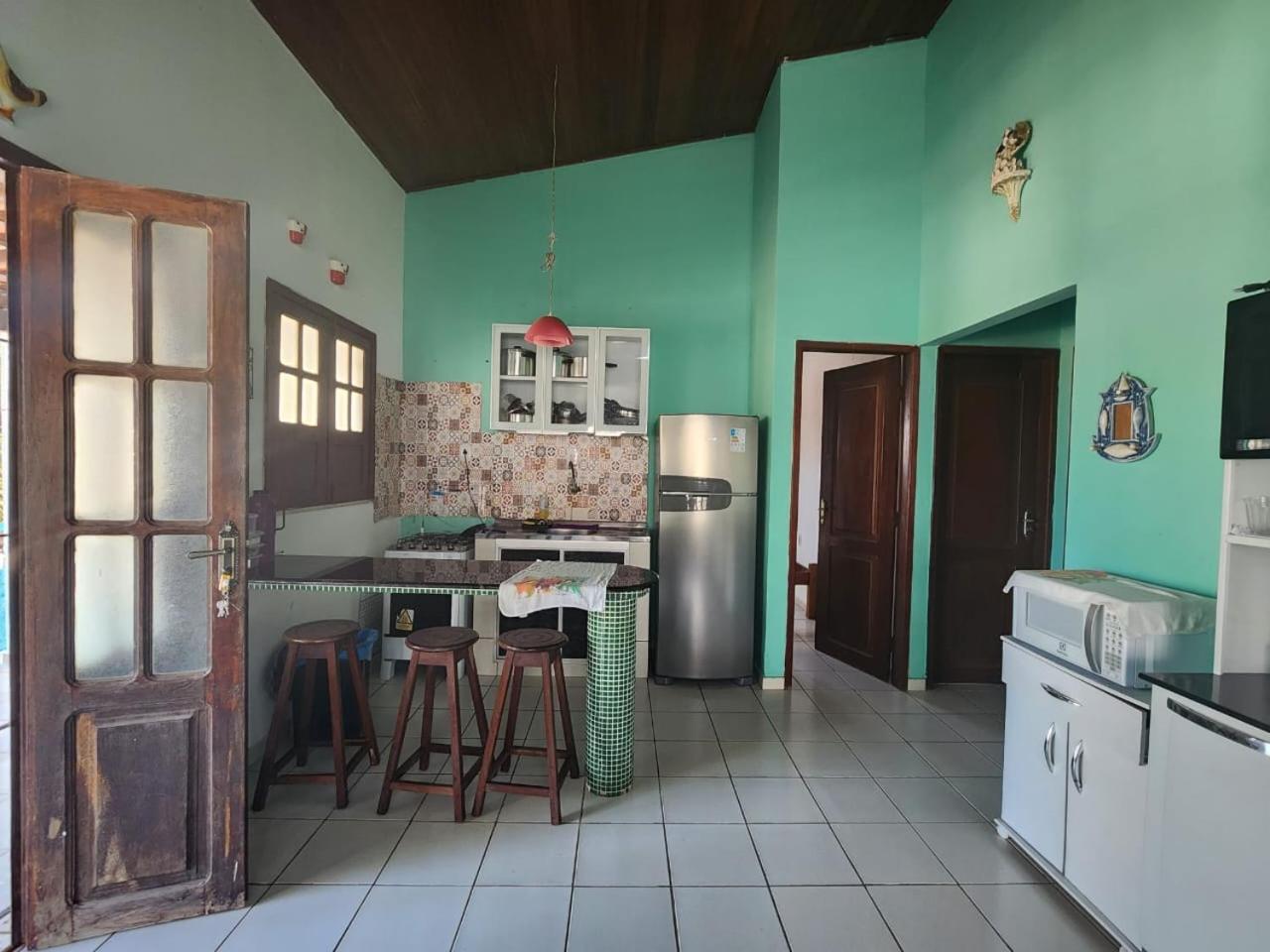 Casa no atalaia 2km da praia