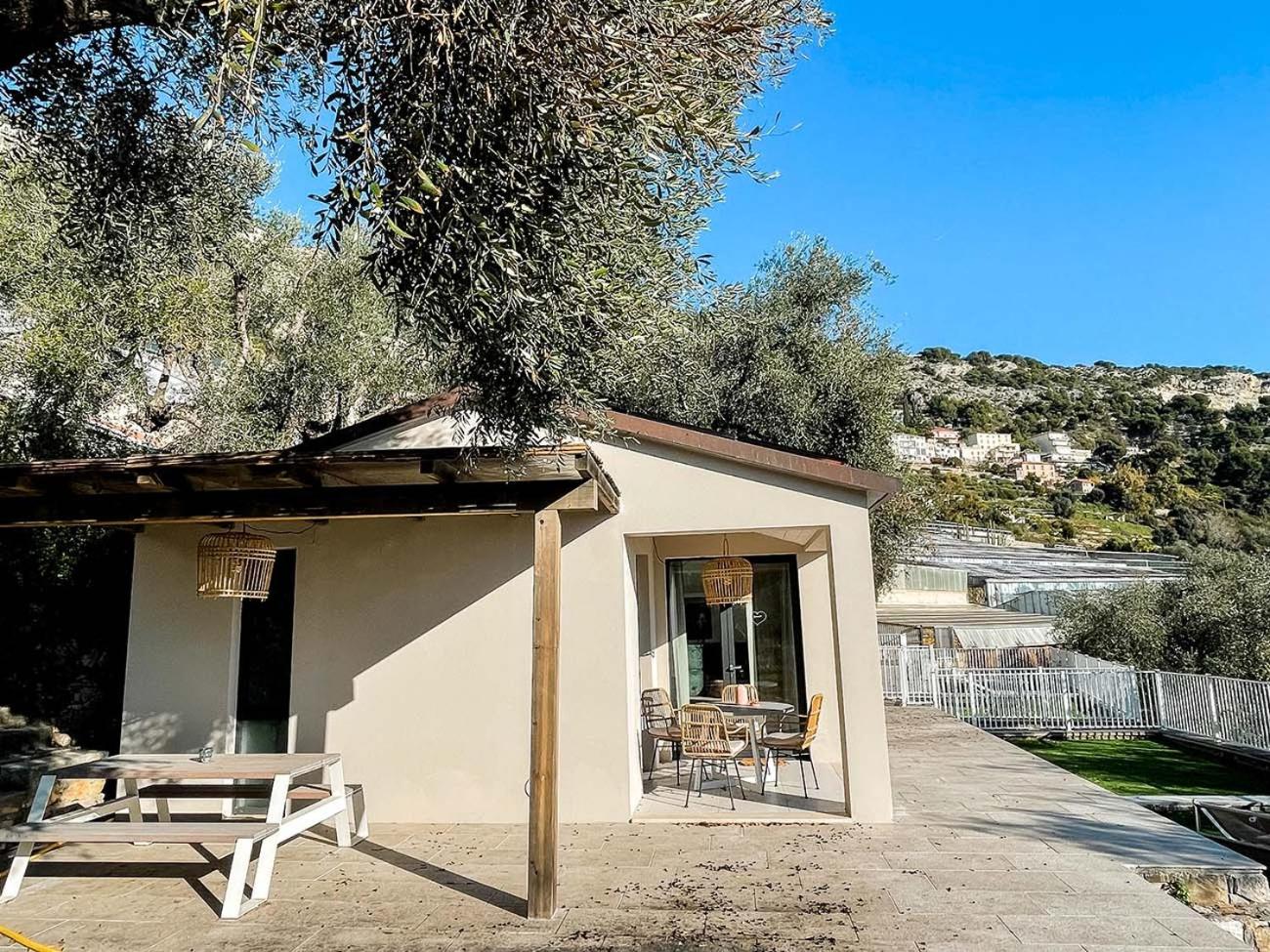 Ibiza style bungalows with sea views in Balzi Rossi