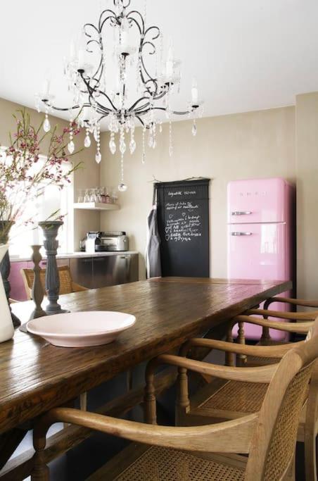 Romantic Boutique Apartment view 4