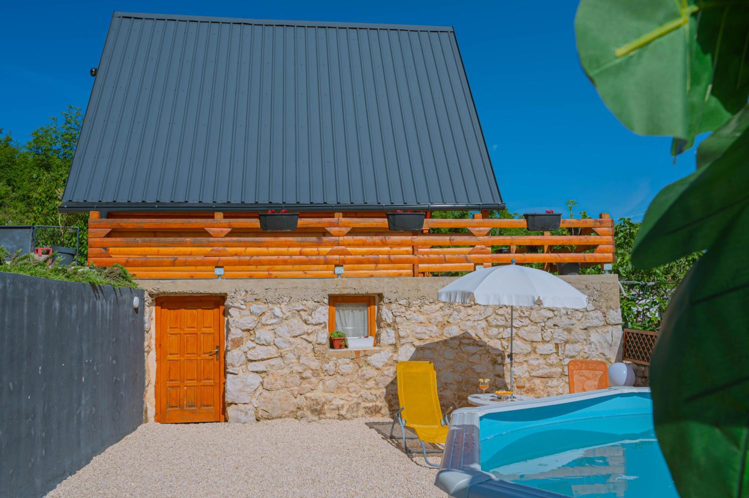 Sweet Cottage