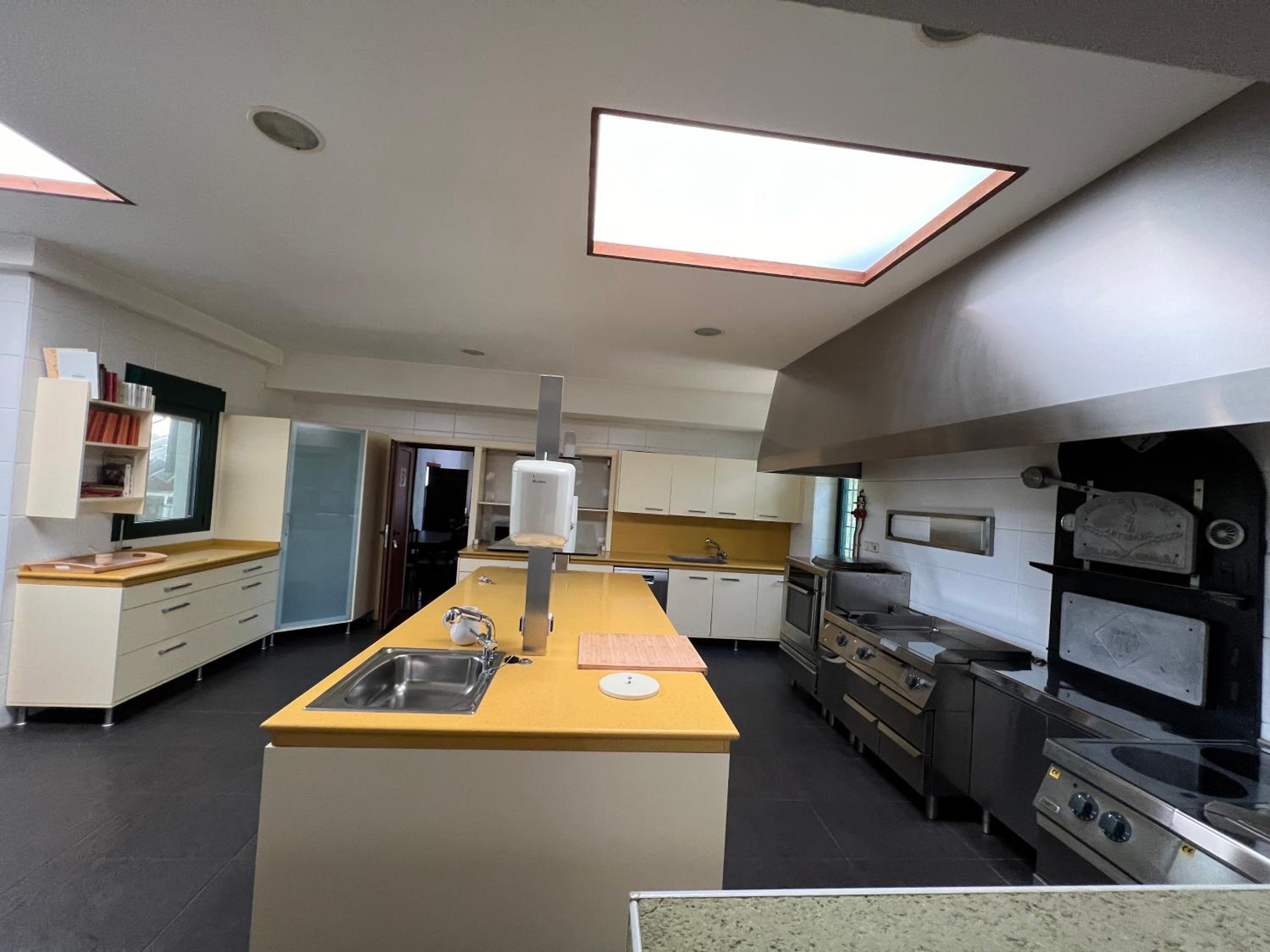 Luxury Villa con piscina y tenis privados PLUS