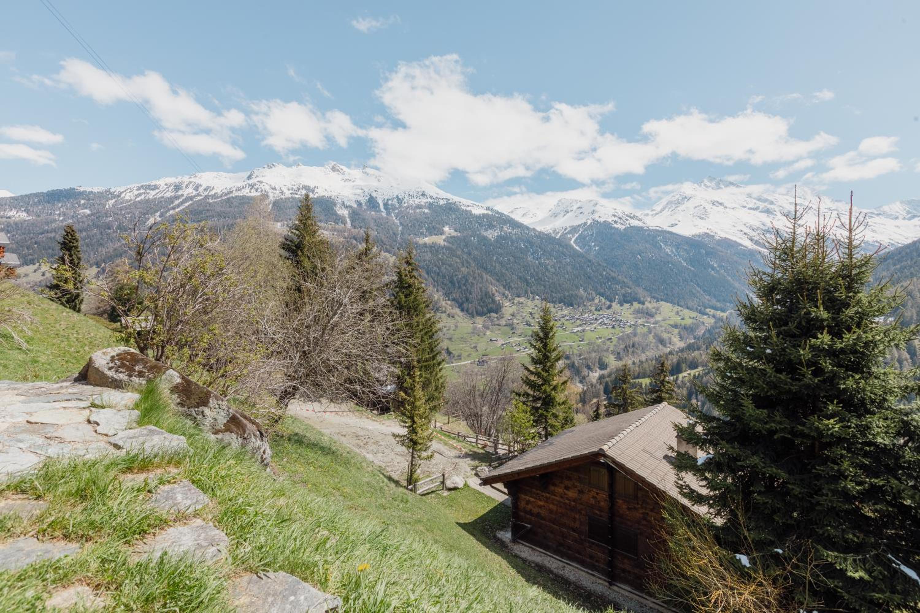 Studio avec vue sur les montagnes