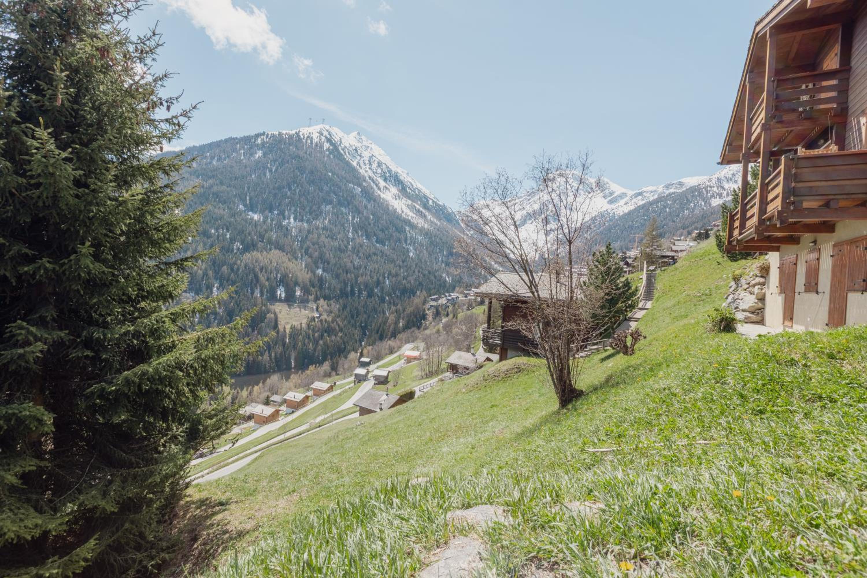 Studio avec vue sur les montagnes