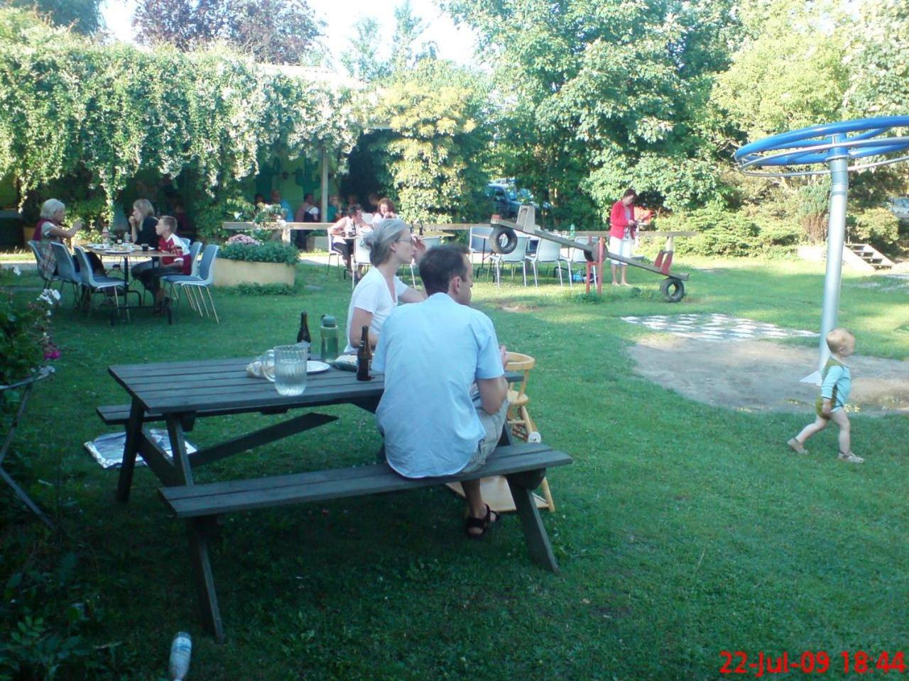 Photo 9