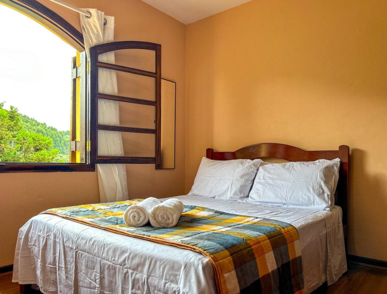 Otima casa com Wi-Fi e lazer em Monte Verde MG