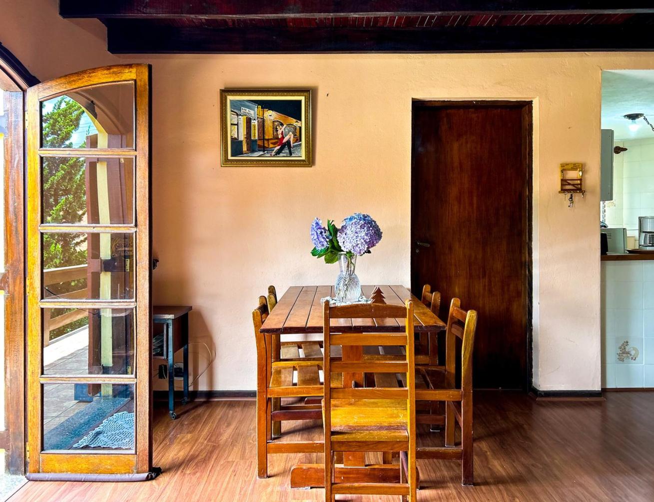 Otima casa com Wi-Fi e lazer em Monte Verde MG