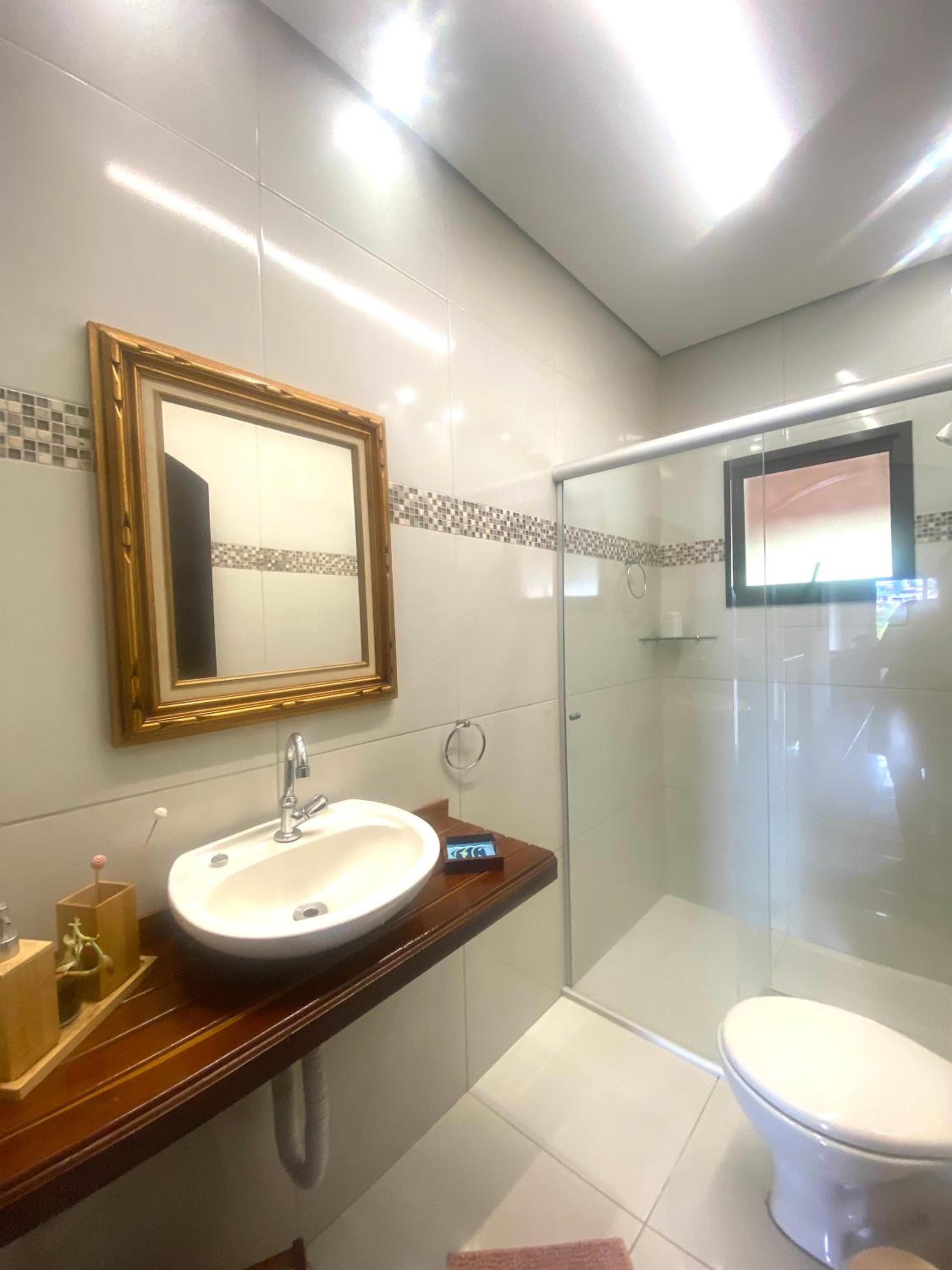 CHACARA EM COND FECHADO WI FI AR CONDICIONADO PISCINA e SPA AQUECIDOS