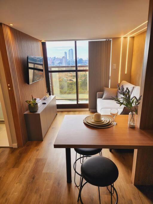 Maravilhoso Duplex com vista parque Barigui.