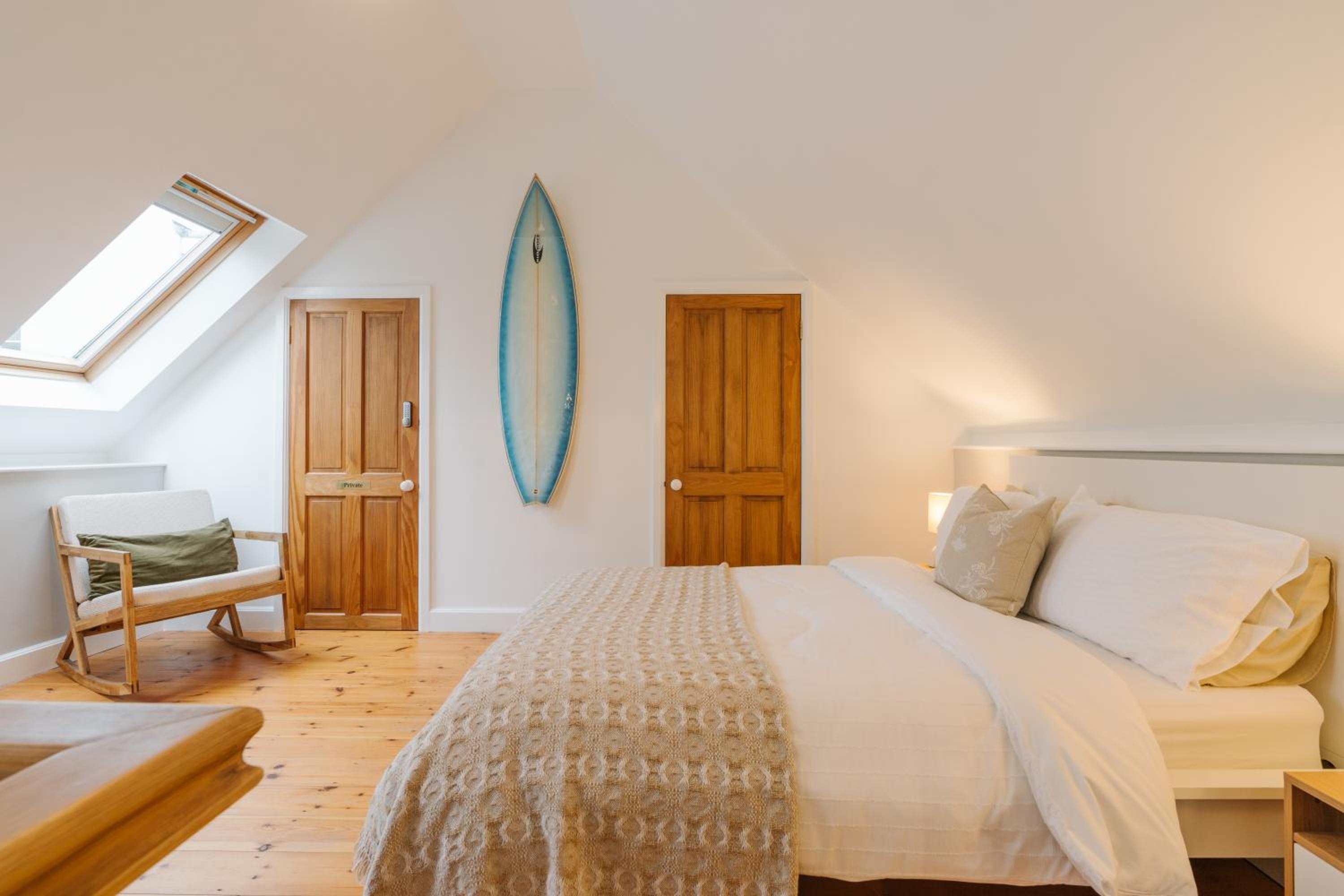 Unique cottage with outdoor bath, dog-friendly stay