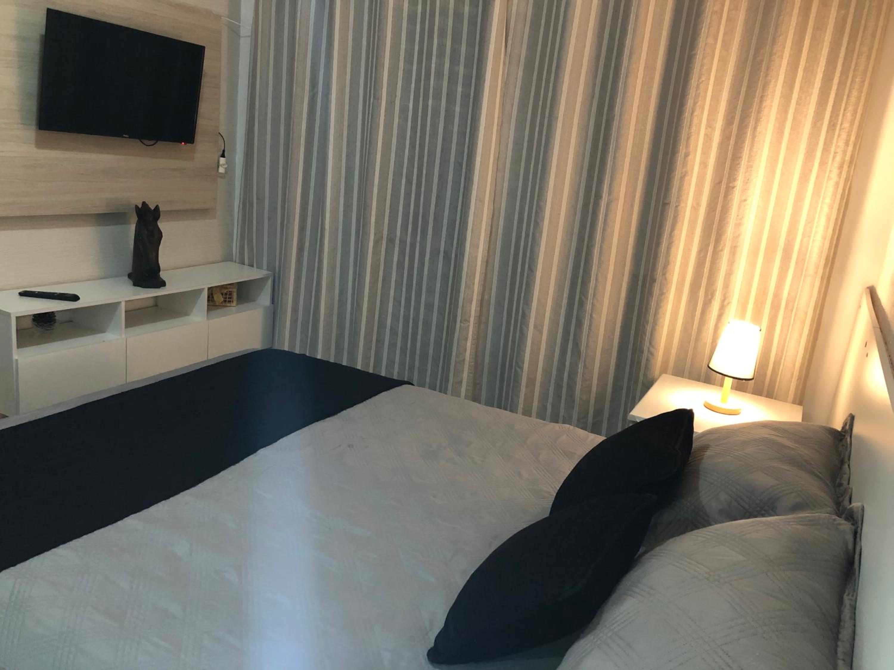 CHACARA EM COND FECHADO WI FI AR CONDICIONADO PISCINA e SPA AQUECIDOS