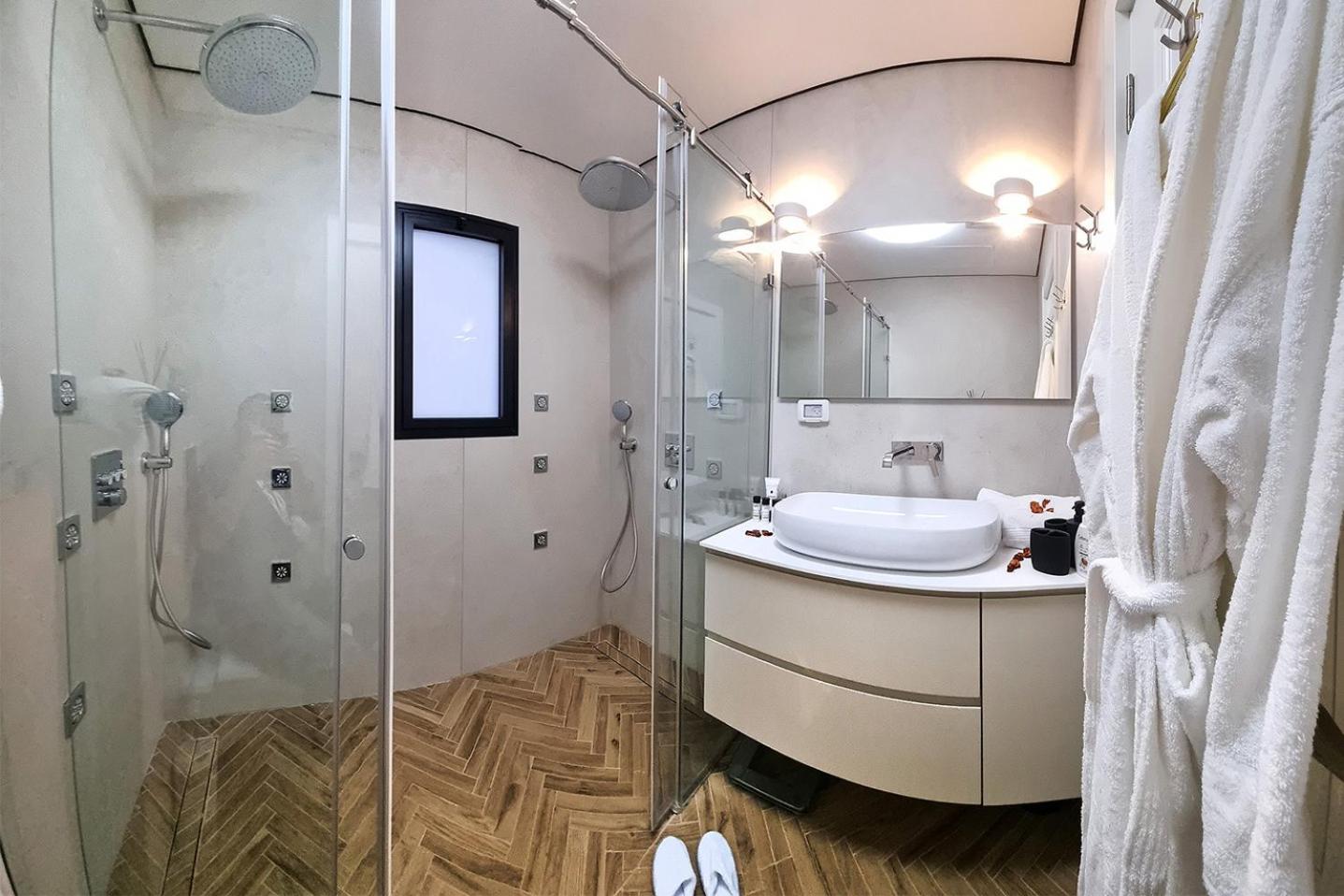Eden Suite