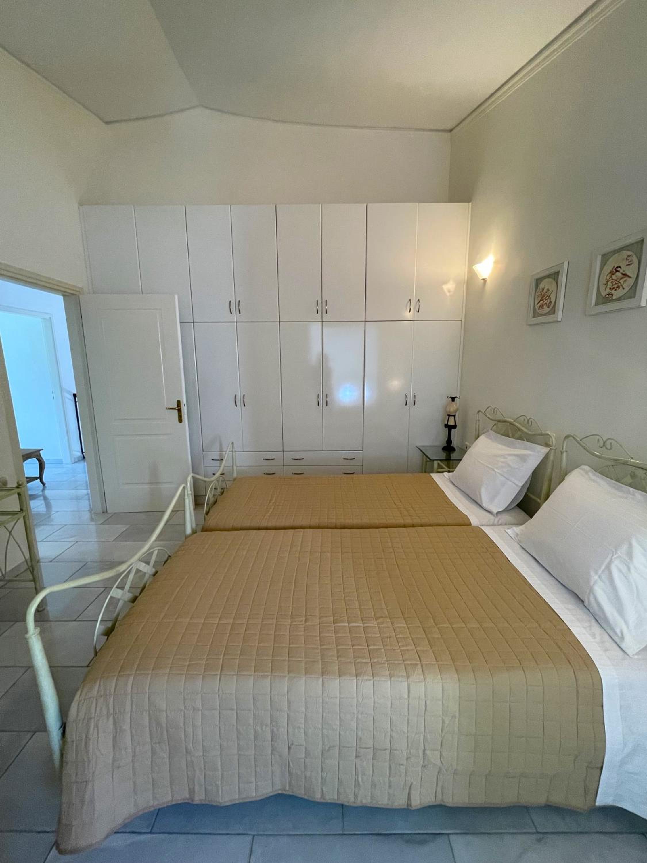 Villa Raks