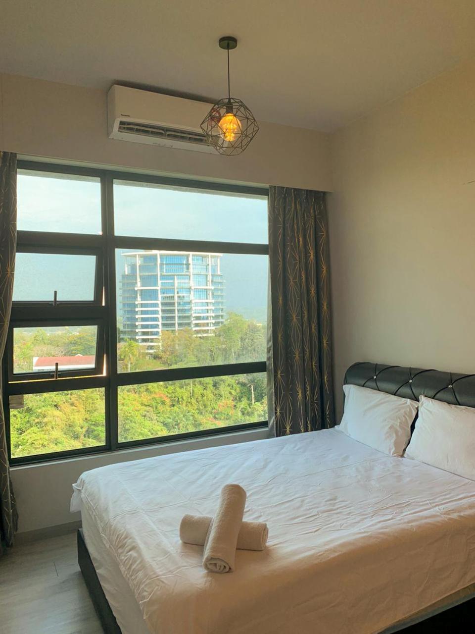 SUNSET JESSELTON QUAY NEAR SURIA GAYA STREET Jesselton Point 2 bedroom one living room one bathroom photo 8