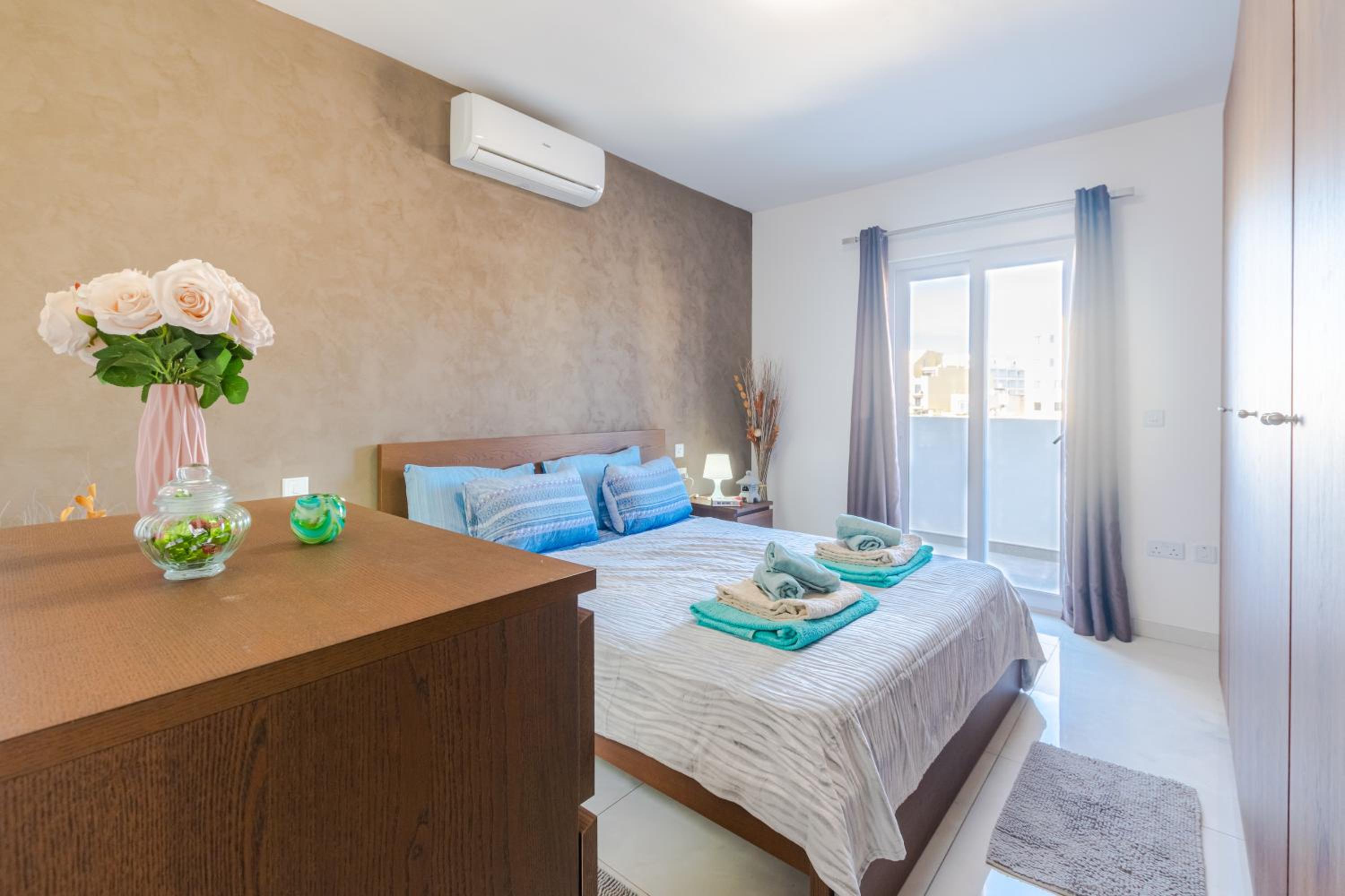 New Spacious Apartment with Amazing View Bugibba photo 5