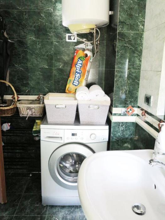 Nys Spacious Apartment