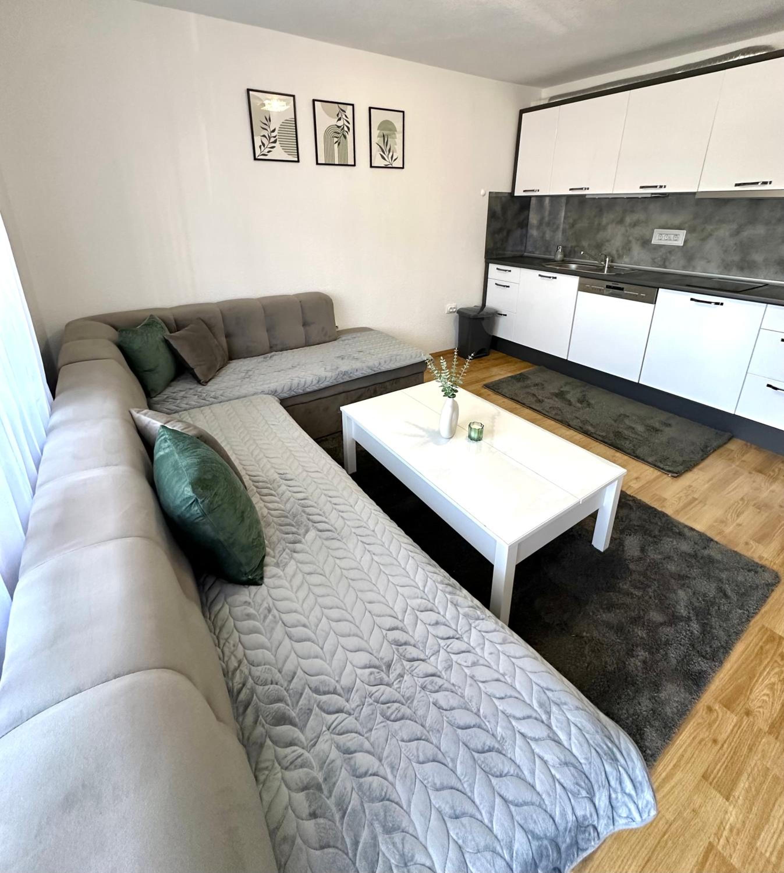 Apartman Lara Laktasi