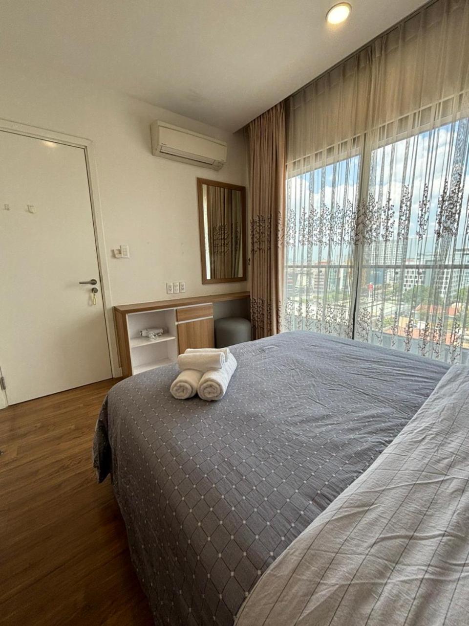 Căn hộ dịch vụ Republic Plaza,tân bình, miễn phí hồ bơi, phòng gym, đầy đủ tiện nghi, wifi tốc độ cao