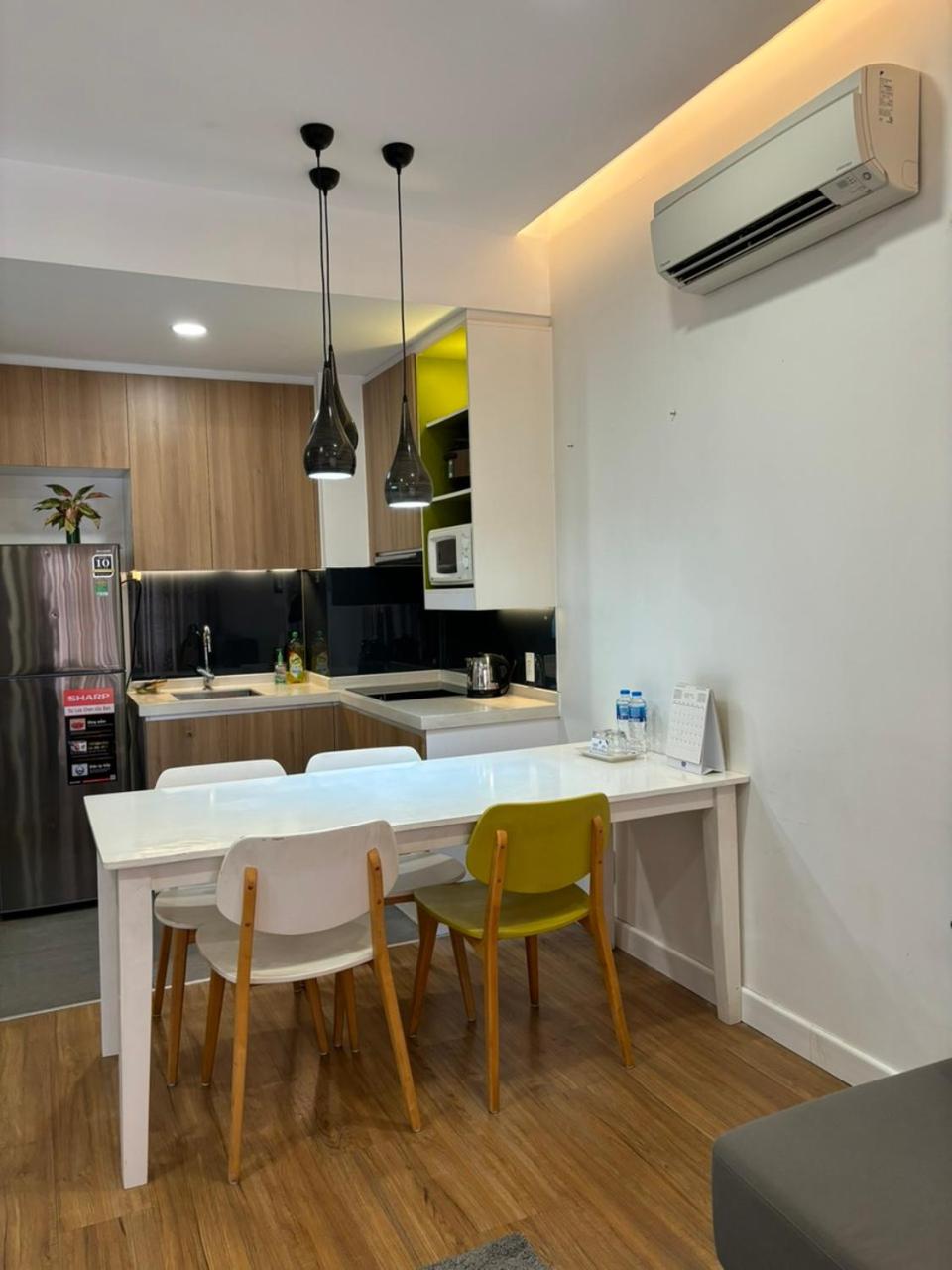 Căn hộ dịch vụ Republic Plaza,tân bình, miễn phí hồ bơi, phòng gym, đầy đủ tiện nghi, wifi tốc độ cao