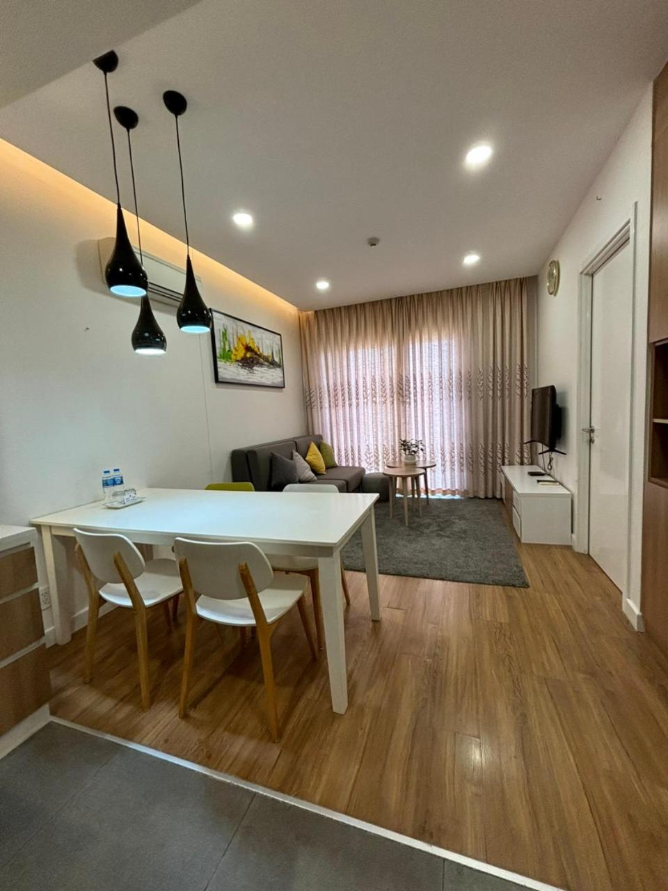 Căn hộ dịch vụ Republic Plaza,tân bình, miễn phí hồ bơi, phòng gym, đầy đủ tiện nghi, wifi tốc độ cao