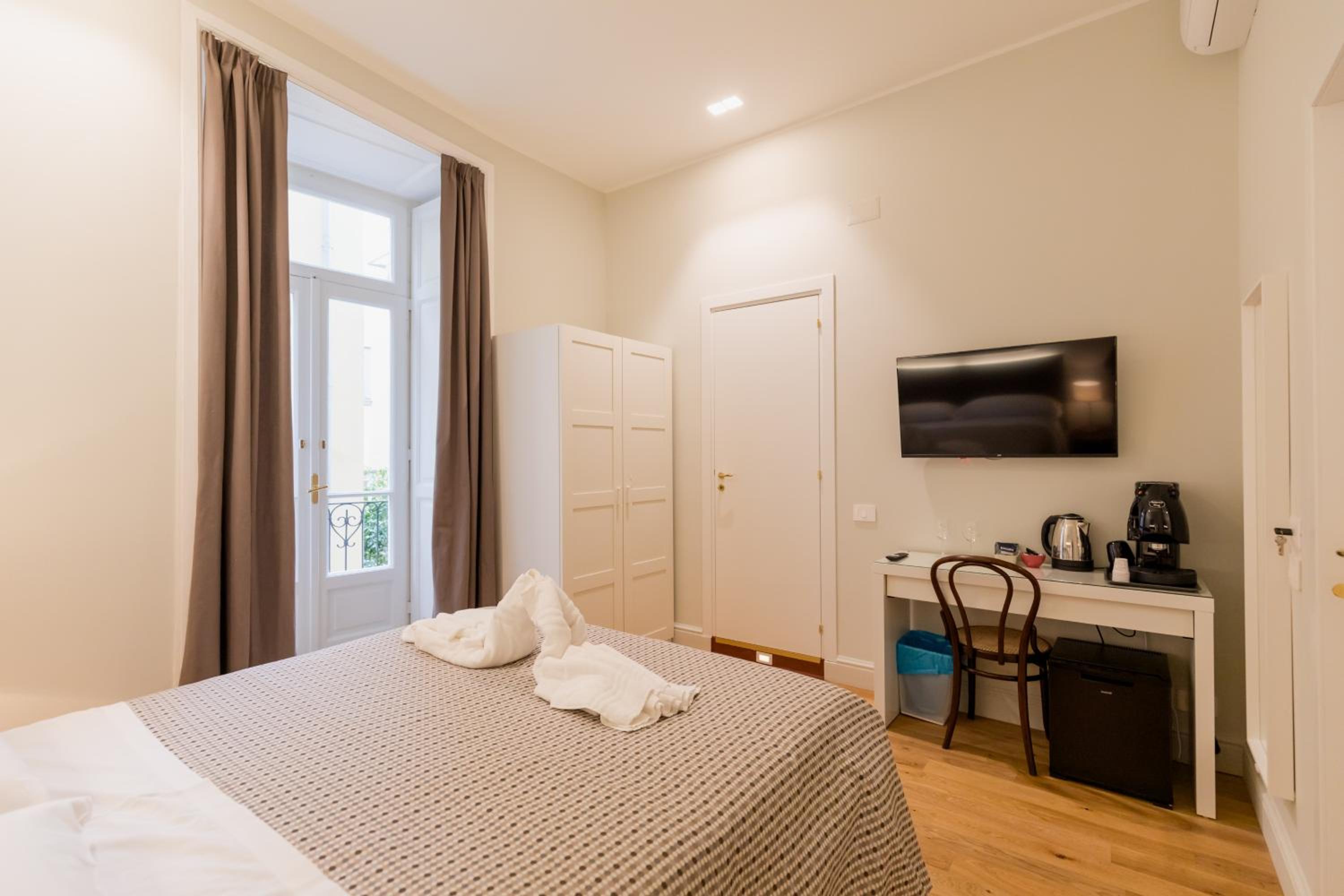 Piazza San Domenico Luxury Suites