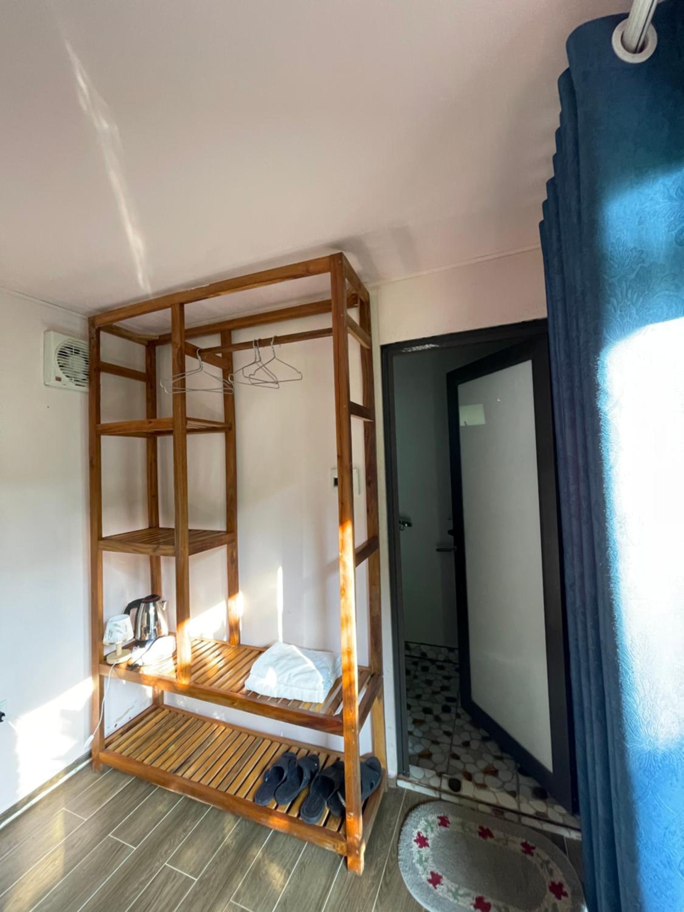 Cat Ba Love House view 2