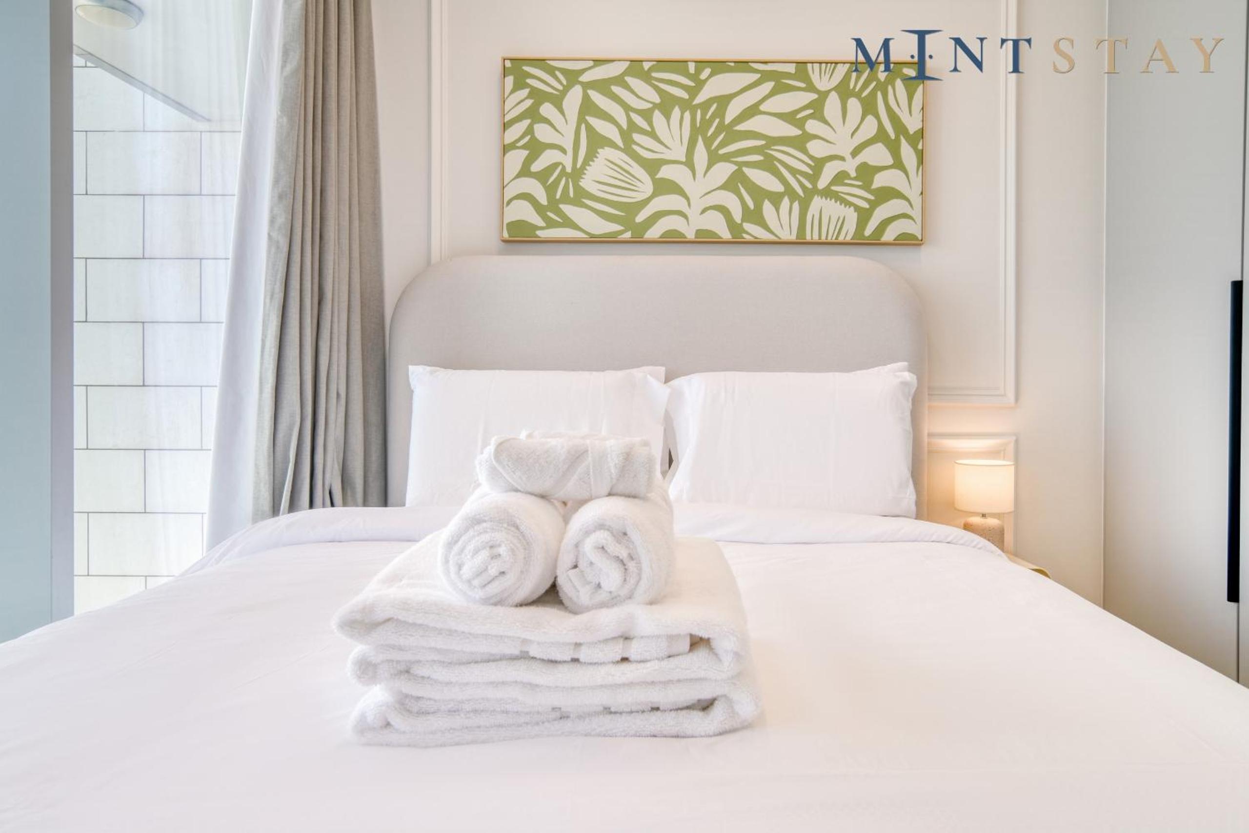Burj Daman, DIFC Dubai - Mint Stay