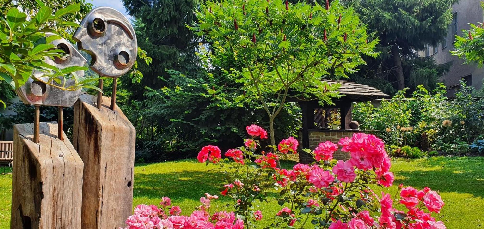 Ferienwohnungen - Karin Kehne -Gartenblick