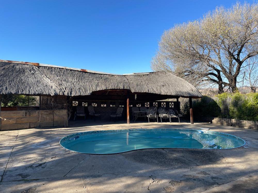 Camelroc Guest Farm