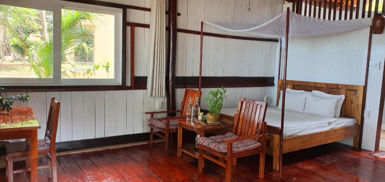 Bamboo Cottages