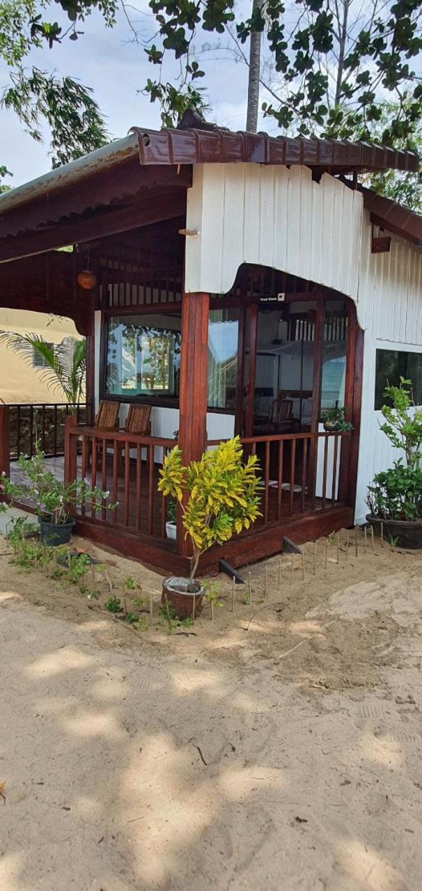 Bamboo Cottages
